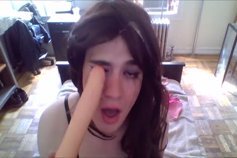 attractive Gurl gulp A biggest dildo