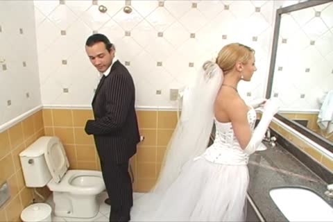 tranny Bride bonks best man previous to Wedding