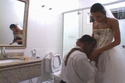 ladyboy Bride Use best fellow previous to Wedding