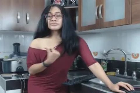 Nerdy tranny Flashing gigantic penis And wazoo