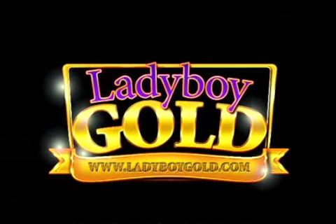 Wawab Is A Ladyboy sucking Some 10-Pounder