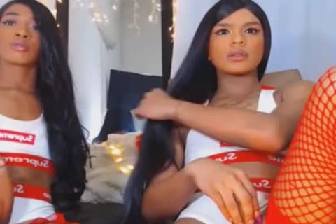 ladyboy Each Ot A lusty Hjob