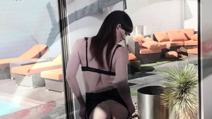 Trans Angels: Athletic Natalie Mars takes a big dildo