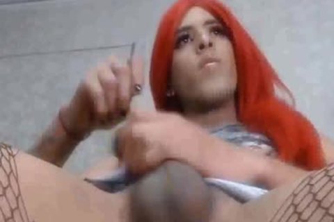 Trans playgirl plows Herself
