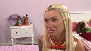 Devil's Tgirls: Facial Delight for Aubrey Kate