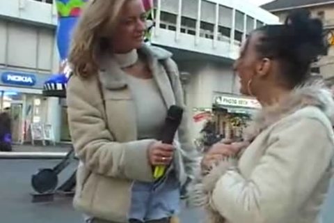 Tall tranny Inserts Into Her wazoo